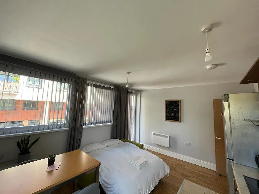 Appartement London Modern Flat Near Transports