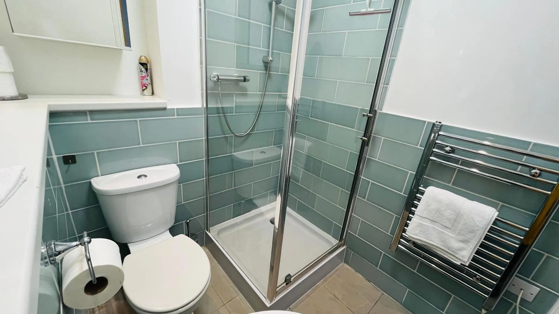 Appartement London Modern Flat Near Transports